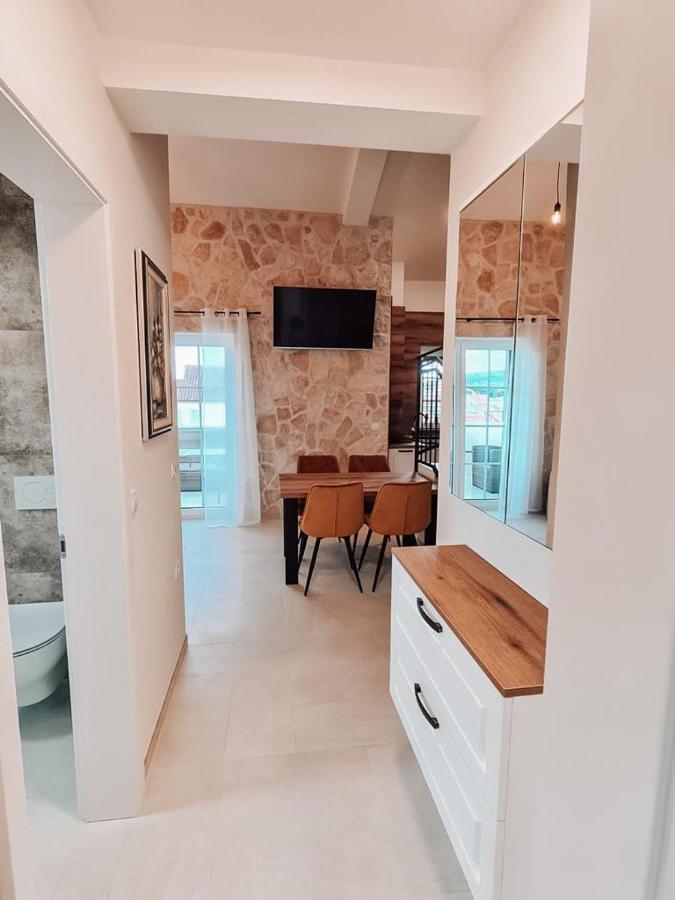 Stone House Jezera Apartment Exterior photo
